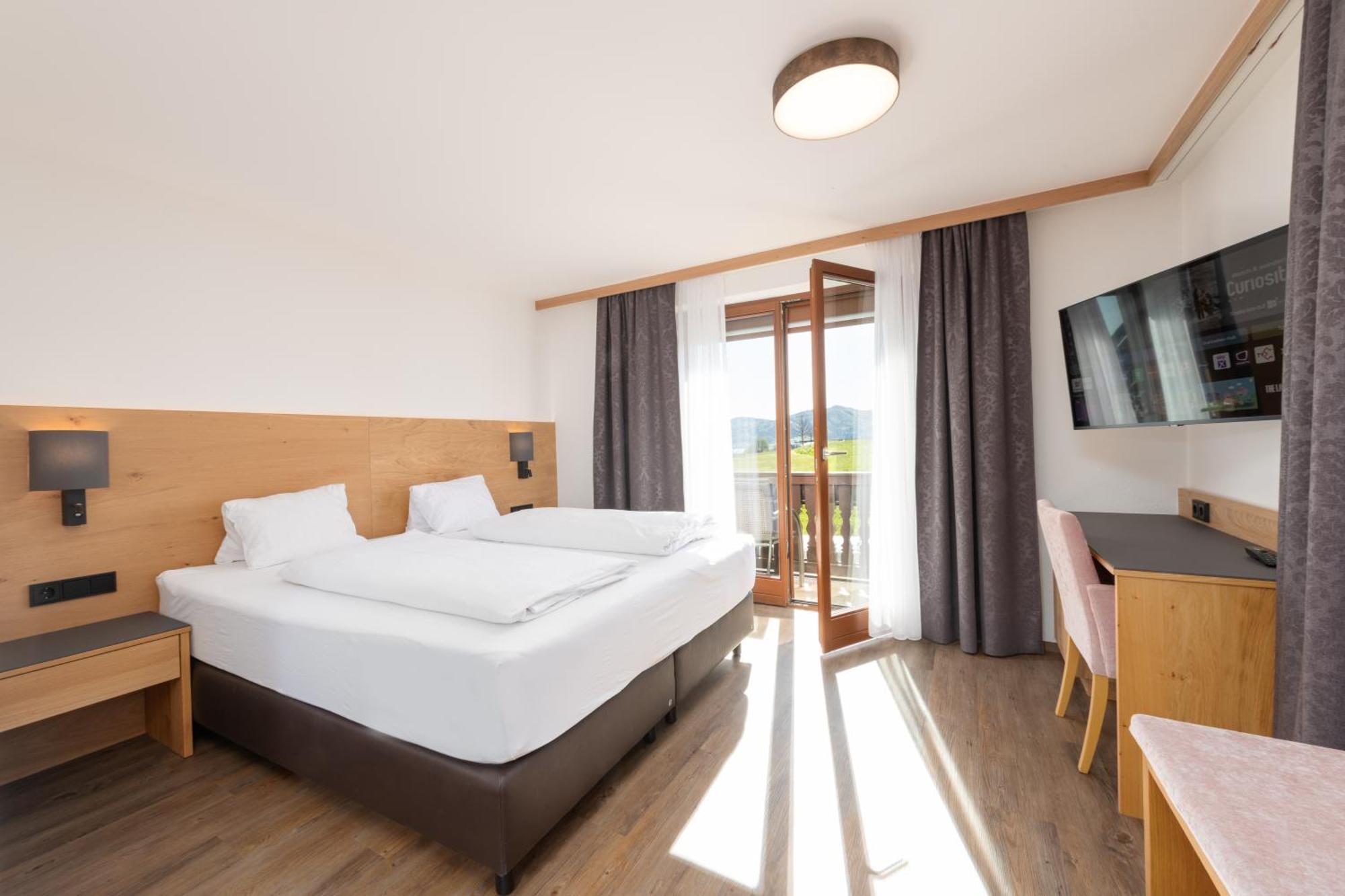 Hotel Alpenblick Attersee Exteriör bild